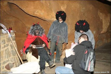 Mikuláš a spol. na Koněprusích 2010